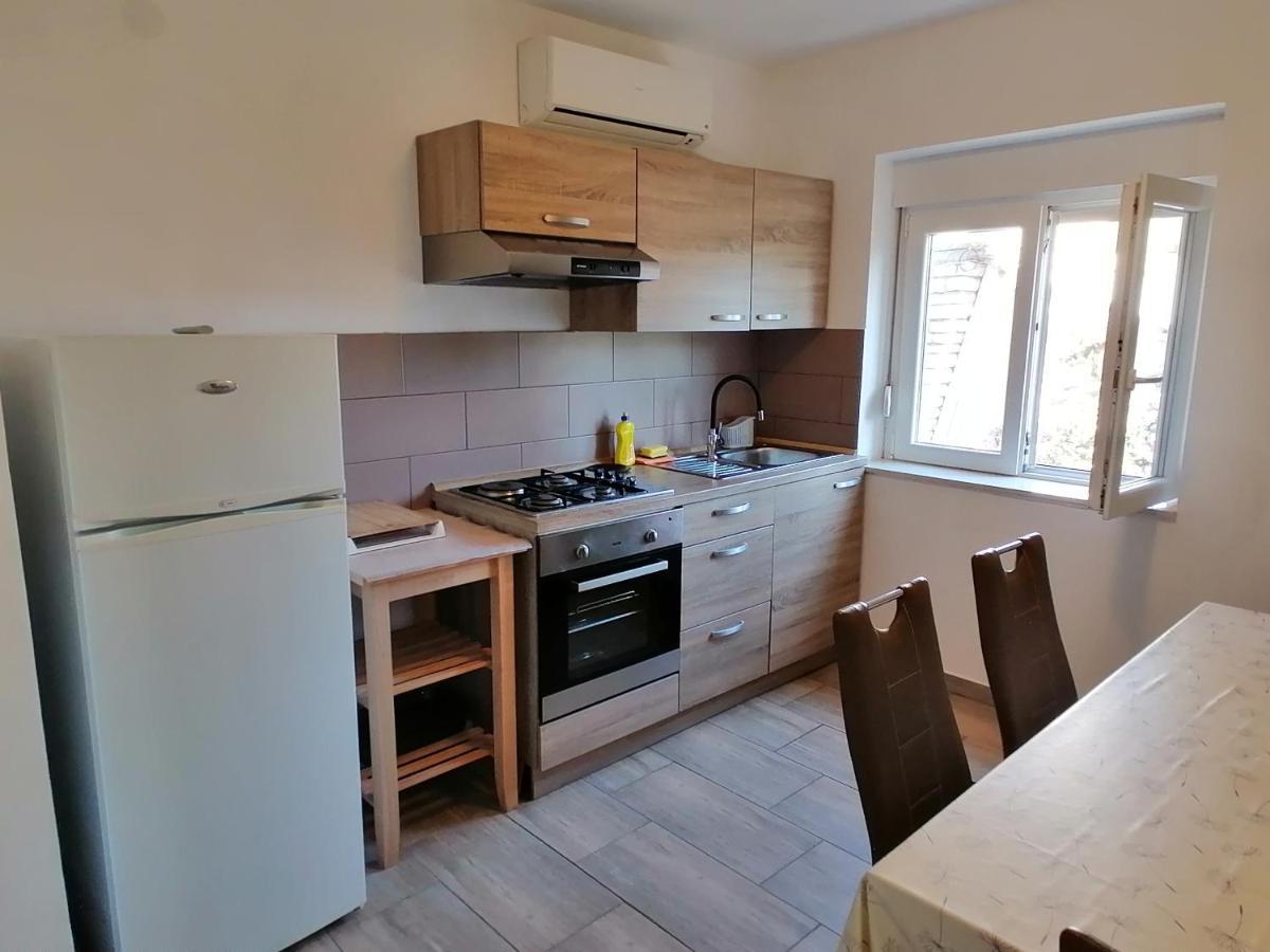 Apartman 2 Punta Pakoštane エクステリア 写真